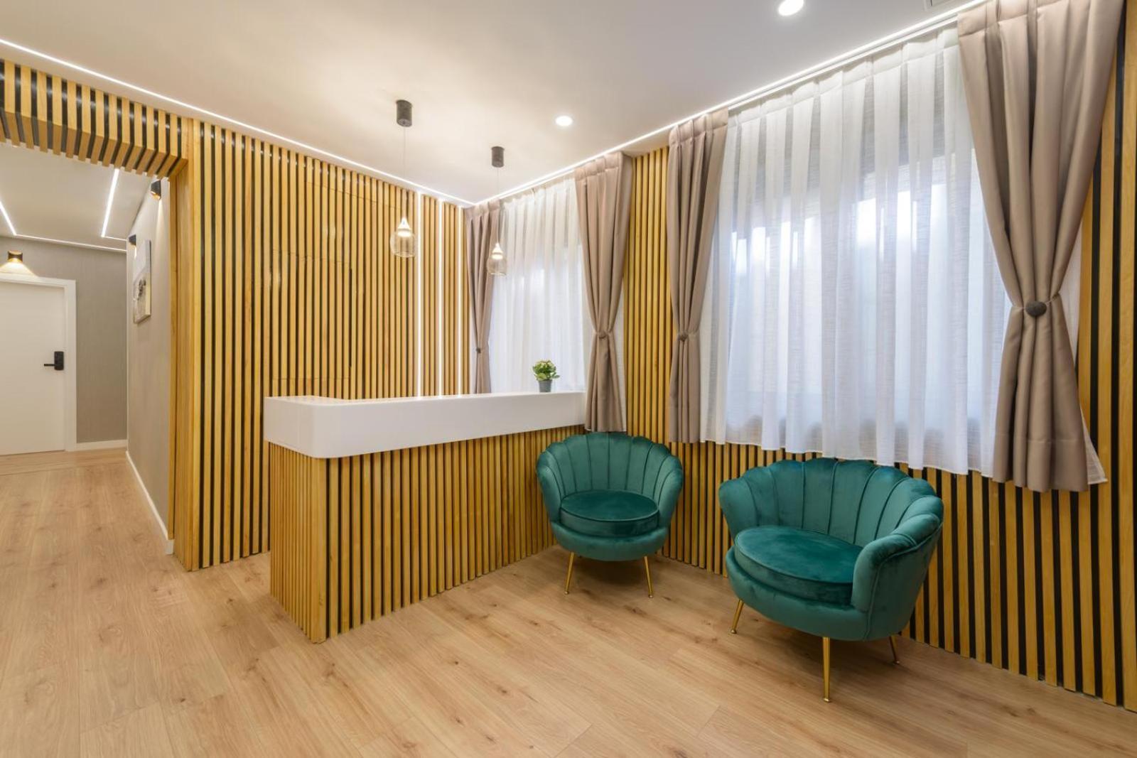 Hostal Sun Gate Мадрид Экстерьер фото