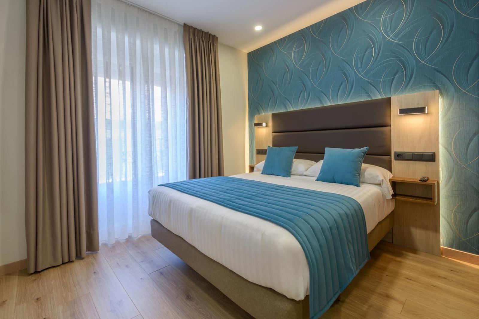 Hostal Sun Gate Мадрид Экстерьер фото