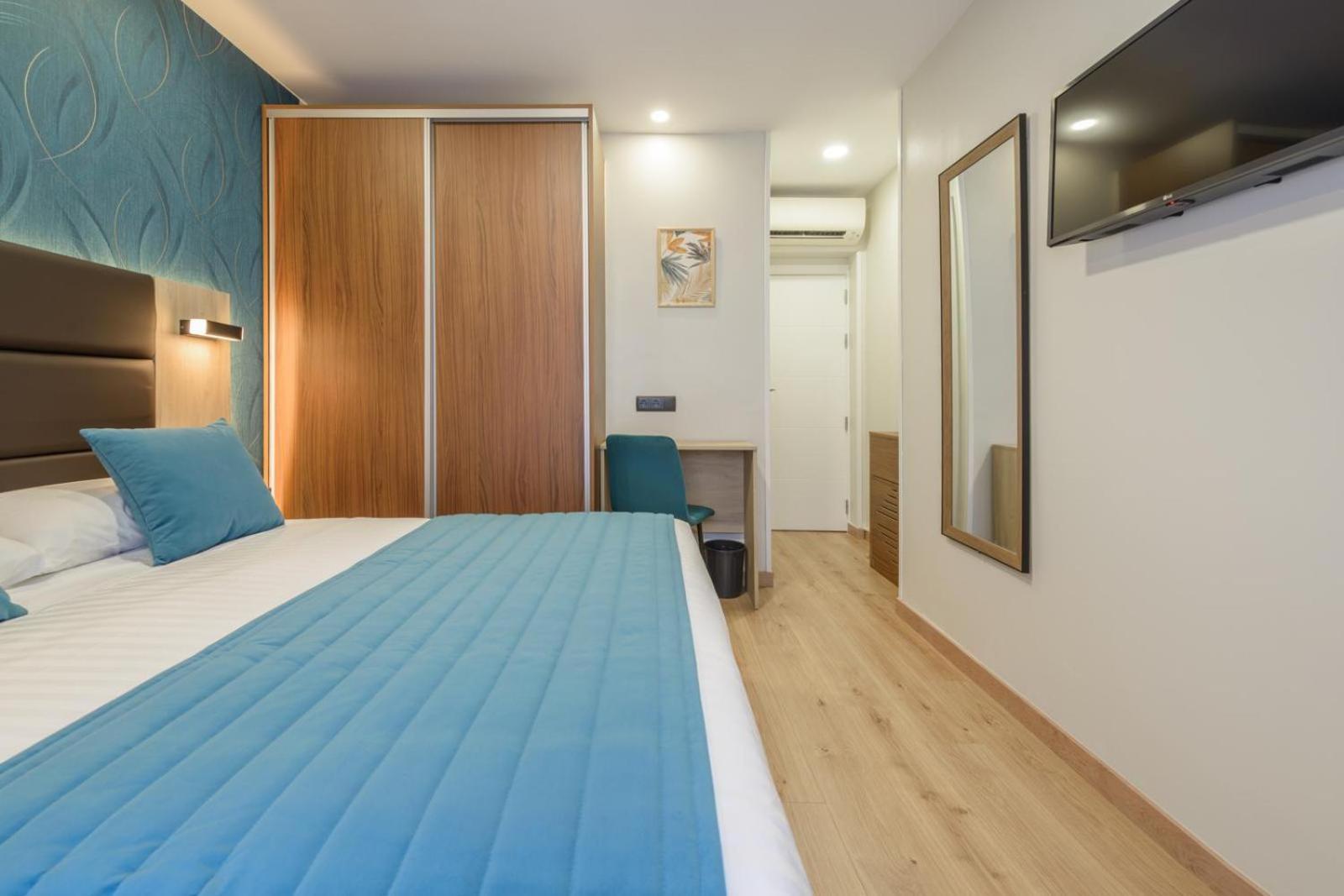 Hostal Sun Gate Мадрид Экстерьер фото