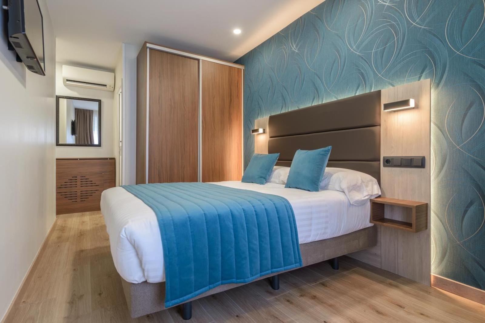 Hostal Sun Gate Мадрид Экстерьер фото
