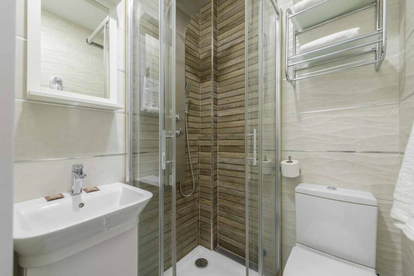 Hostal Sun Gate Мадрид Экстерьер фото